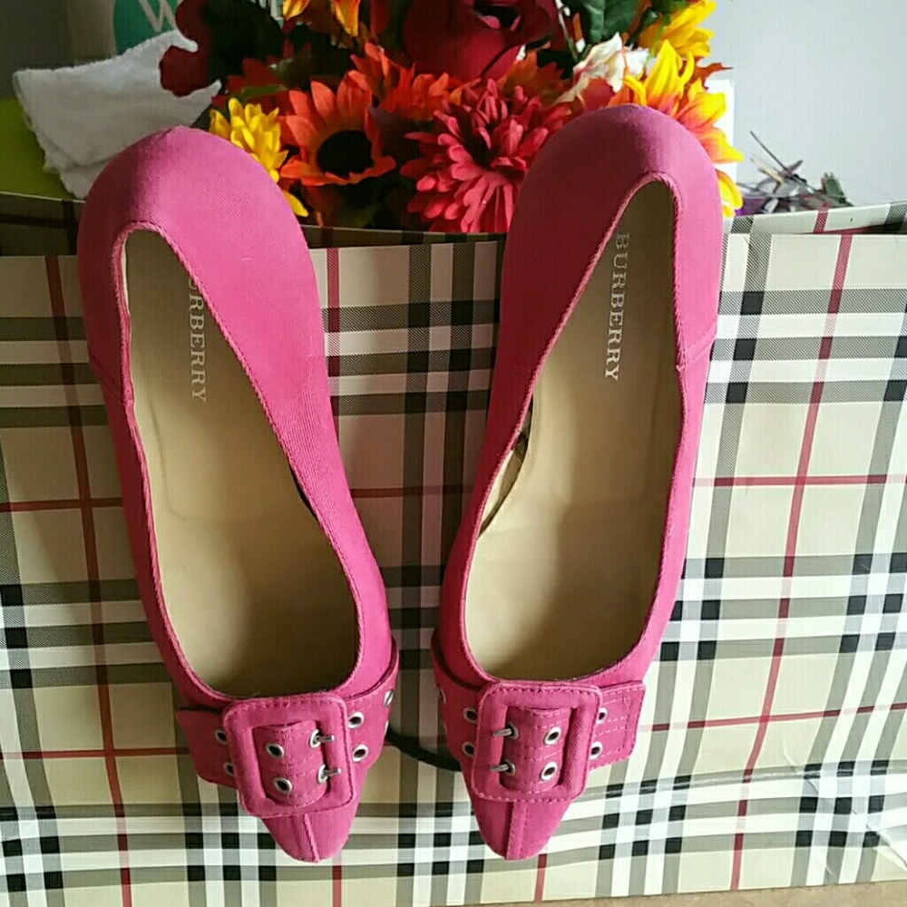 Burberry  shoes
